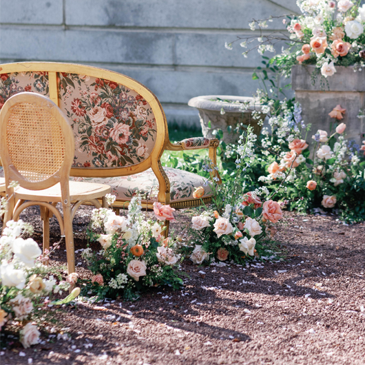 Bouquet Tapestry Loveseat 55"