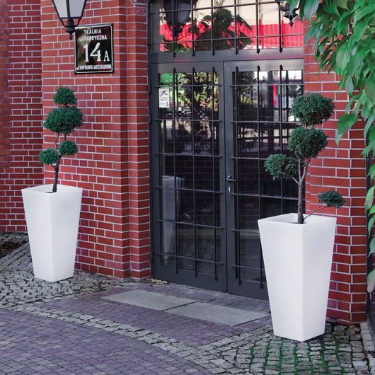 LUMINARY Planter 36"